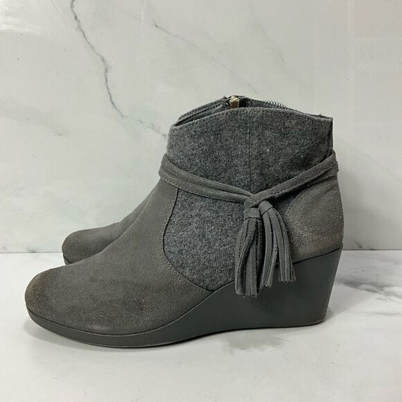 CROCS Wedge Ankle Booties - Picture 2 of 7